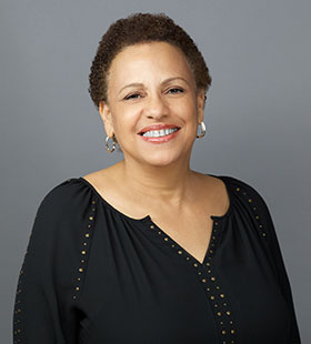 Headshot of Suzanne Pope